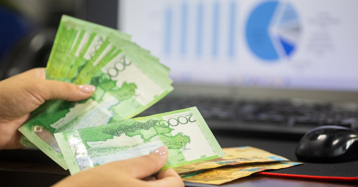 Tablet exibindo dados do mercado de ações e gráficos financeiros